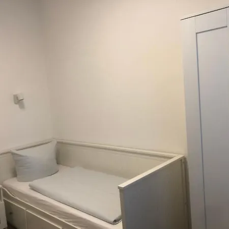 ホテル ホテリエ ガストハウス シューバート 3*