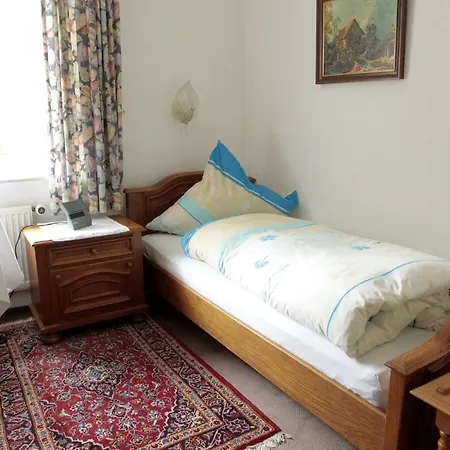 ホテリエ ガストハウス シューバート 3*